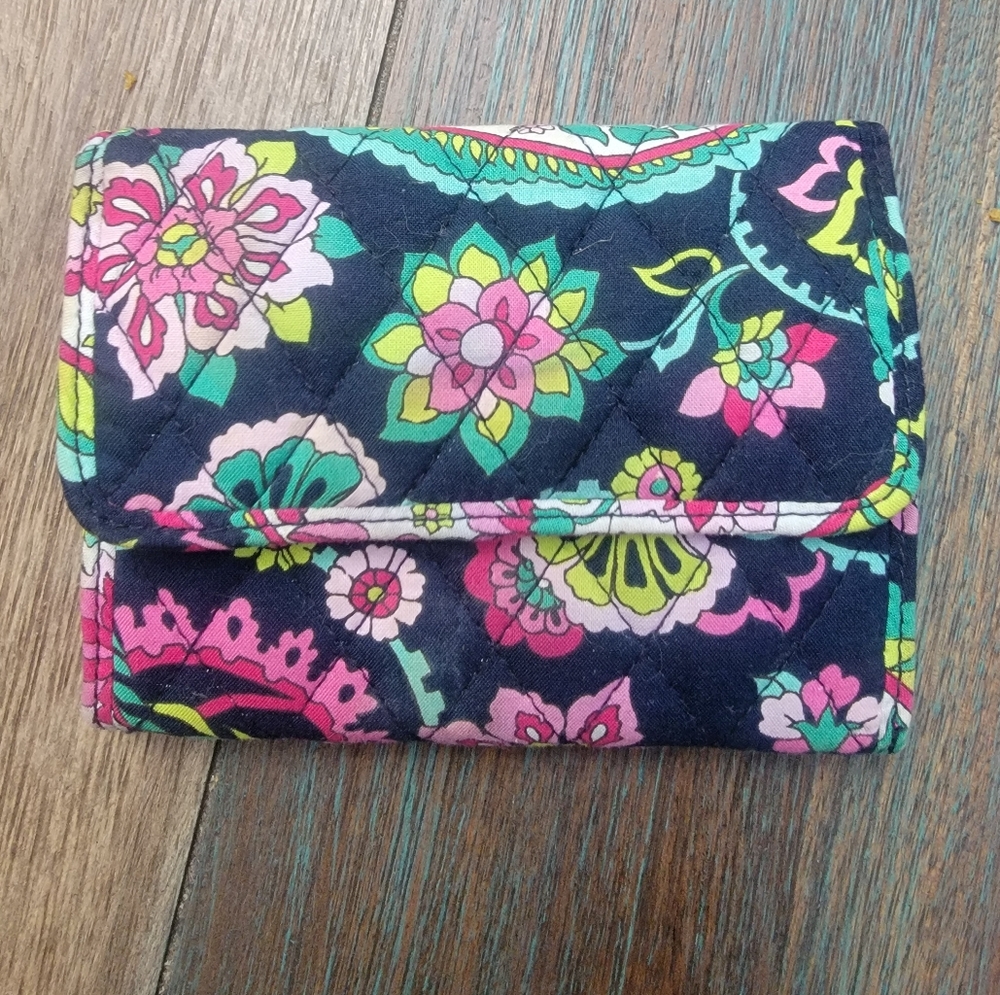 Vera bradley wallet